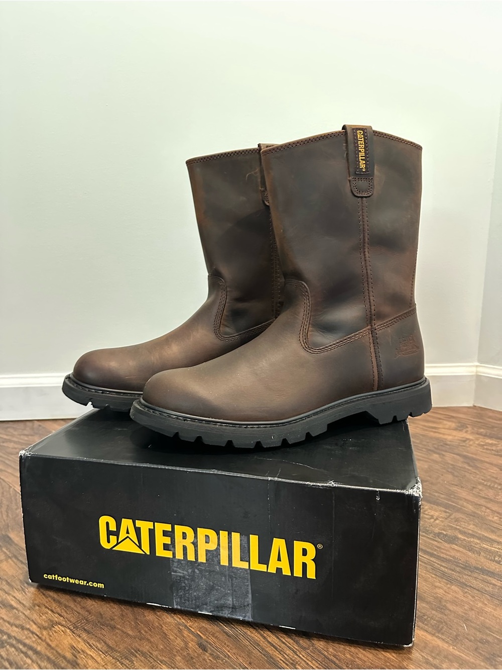 Caterpillar Men's Brown Leather Work Pull-On Boots